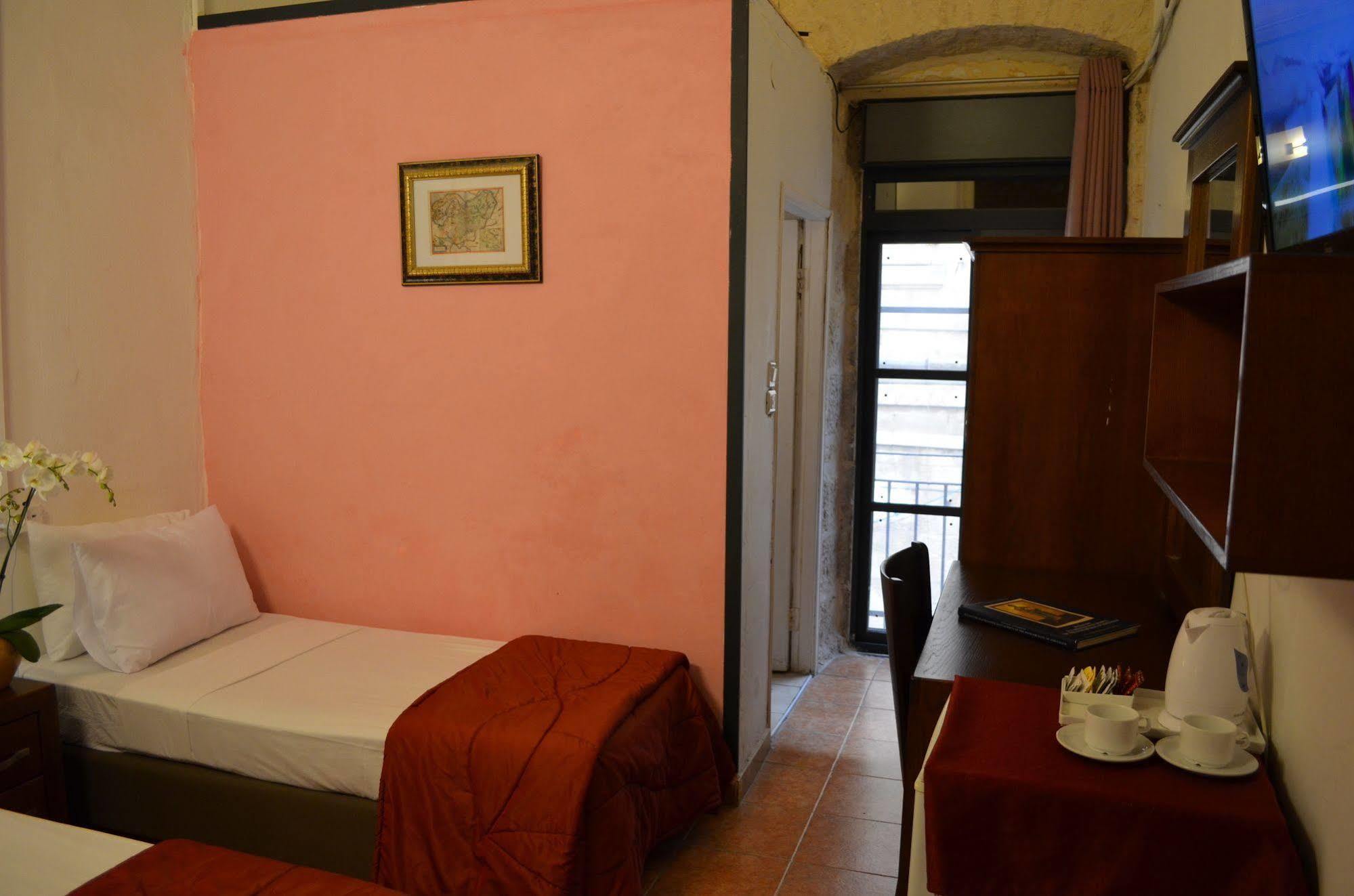 East New Imperial Hotel Yerusalem Bagian luar foto